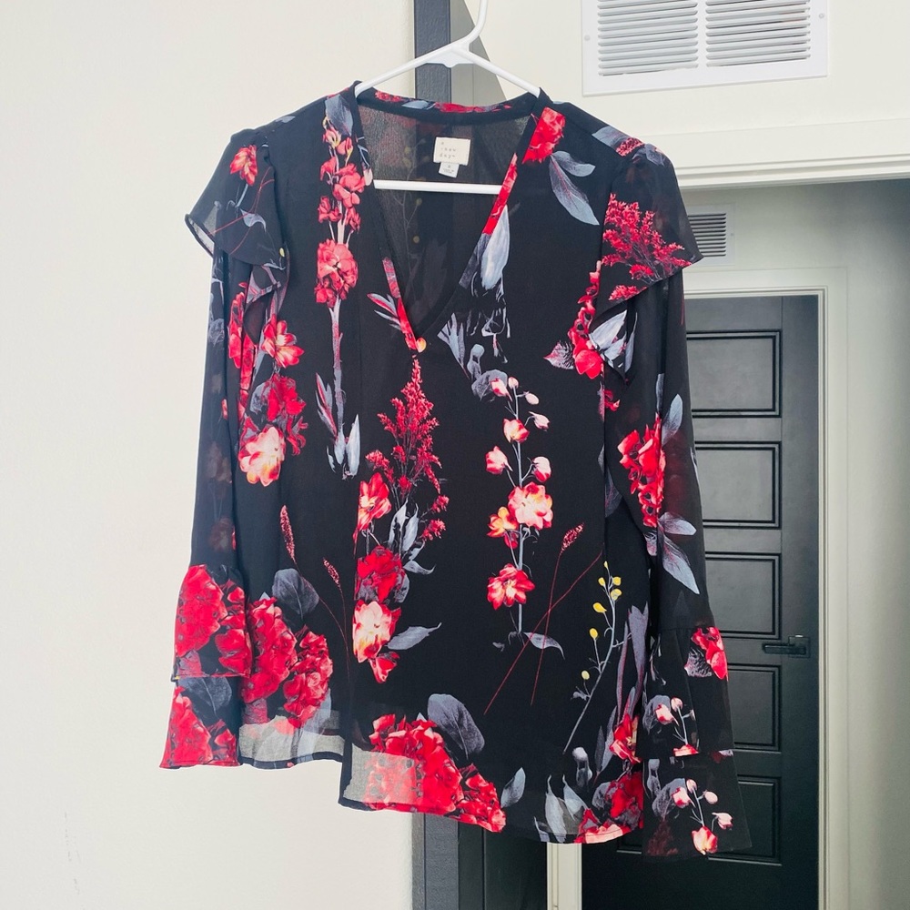 A New Day V Neck Long Sleeve Floral Blouse